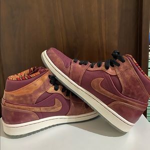 Air Jordan 1 mid BHM